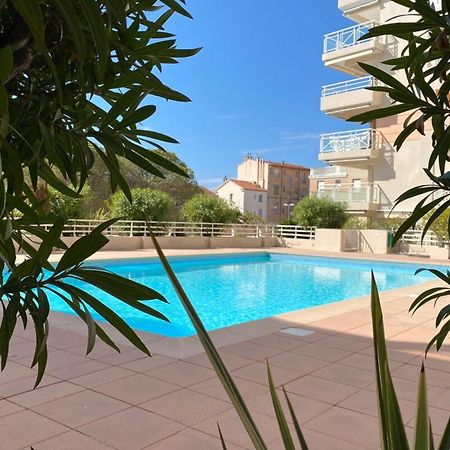 06Ai - Beautiful Renovated Studio - Sea And Pool View Валорис Екстериор снимка
