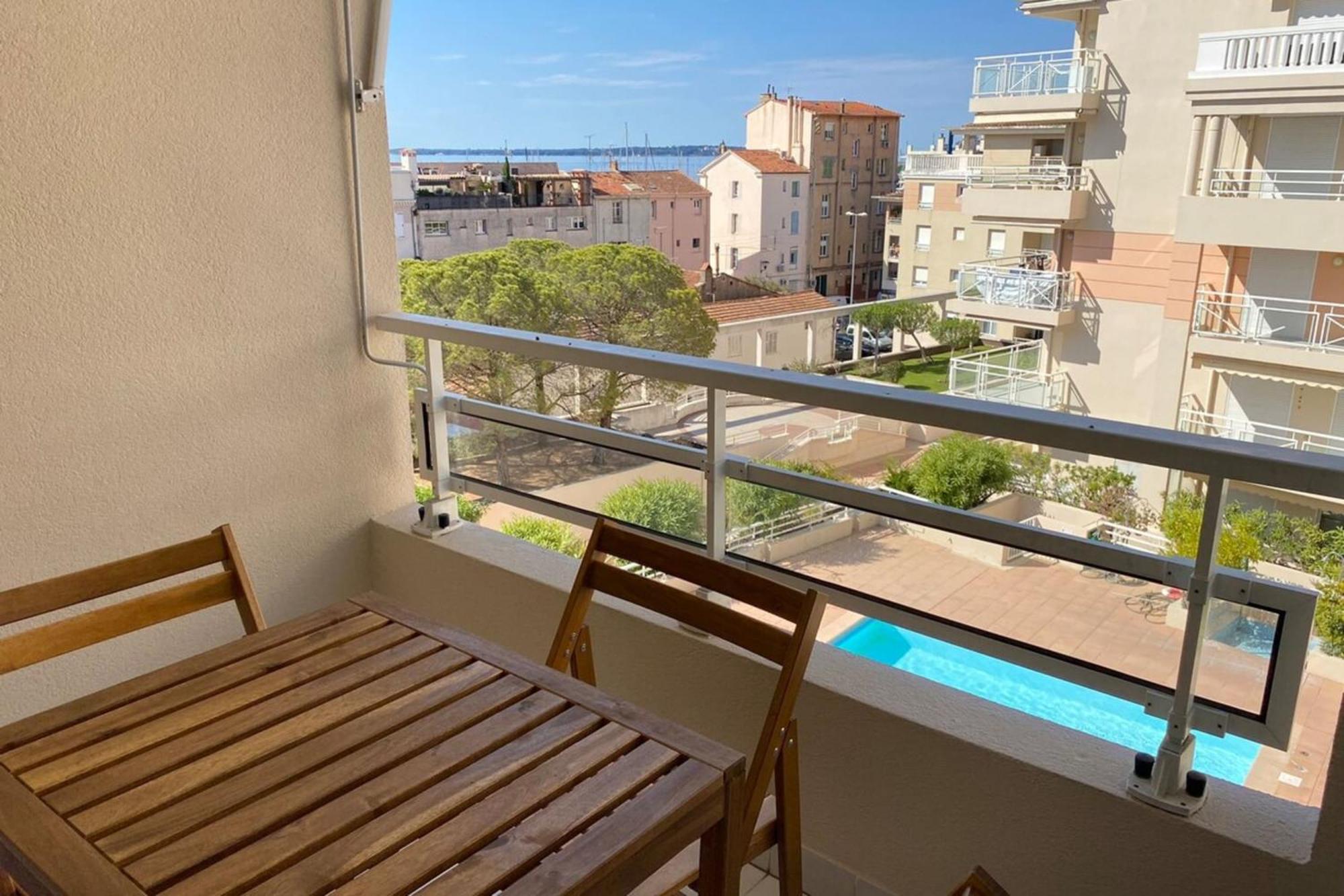 06Ai - Beautiful Renovated Studio - Sea And Pool View Валорис Екстериор снимка