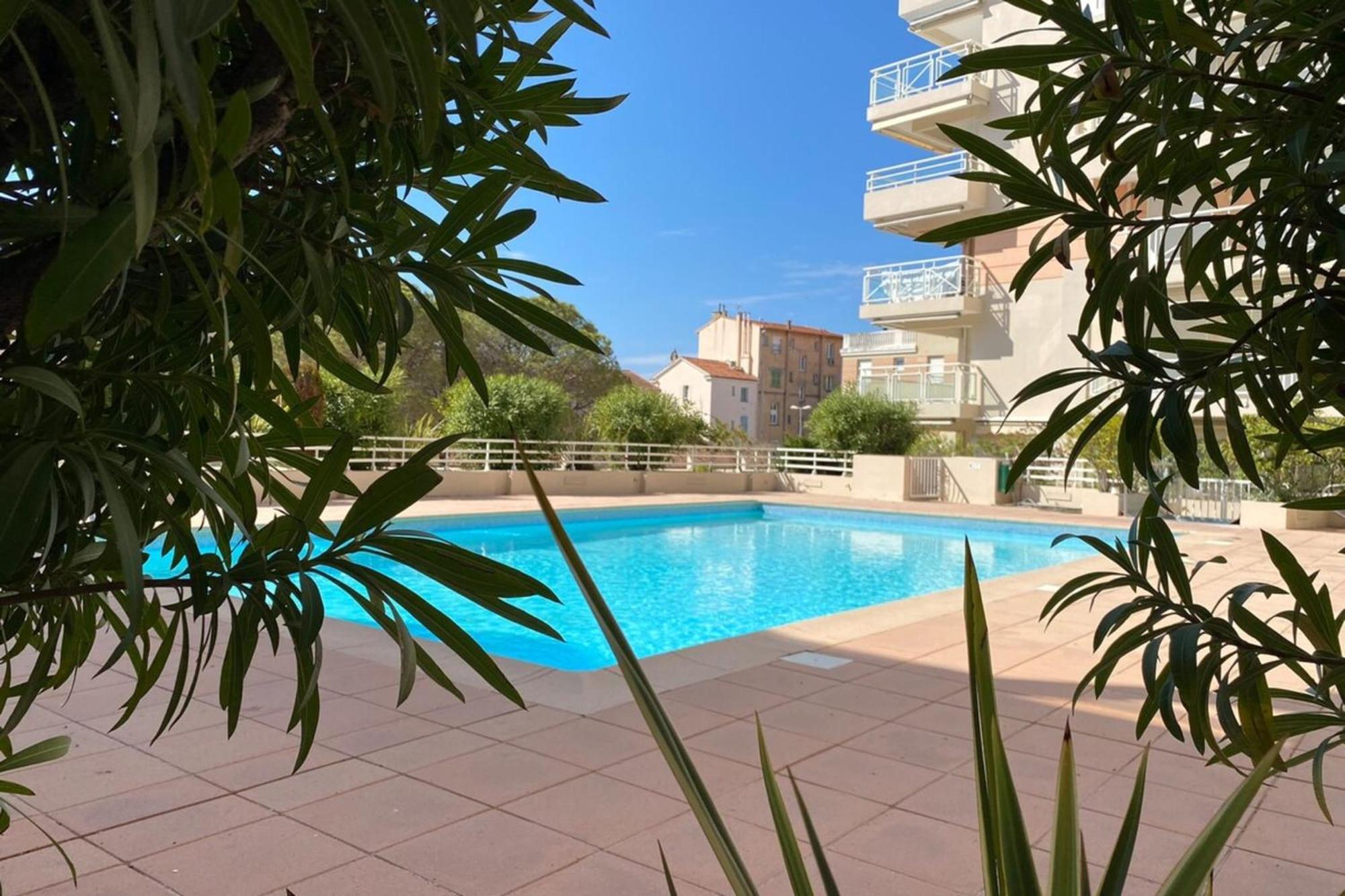 06Ai - Beautiful Renovated Studio - Sea And Pool View Валорис Екстериор снимка