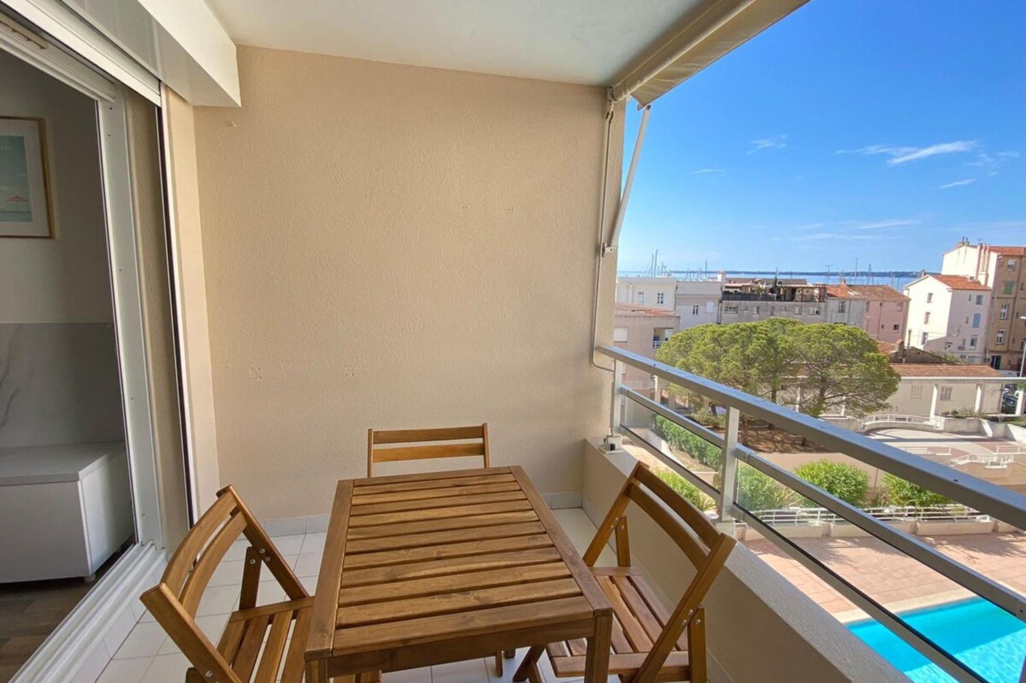 06Ai - Beautiful Renovated Studio - Sea And Pool View Валорис Екстериор снимка