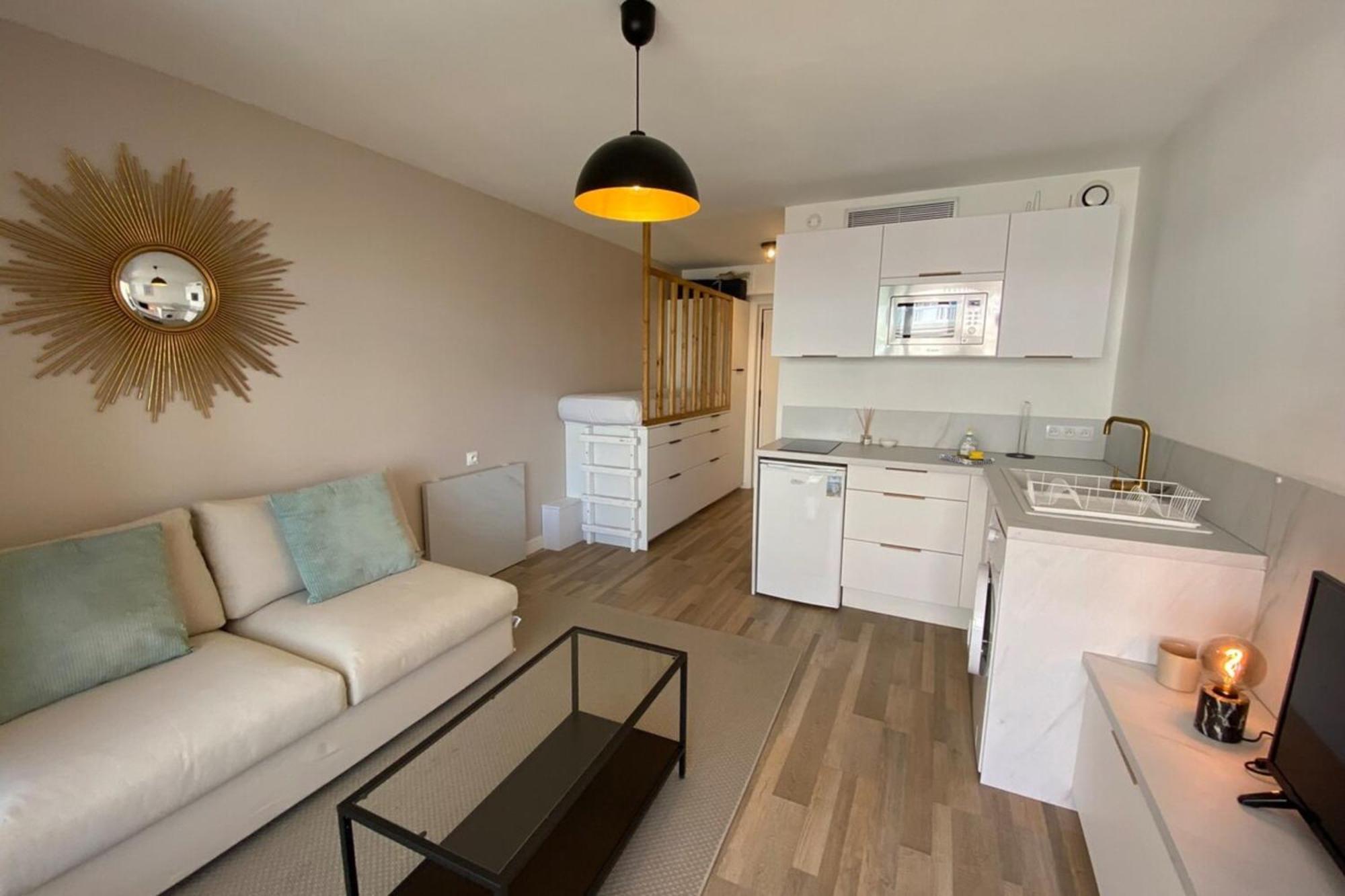 06Ai - Beautiful Renovated Studio - Sea And Pool View Валорис Екстериор снимка